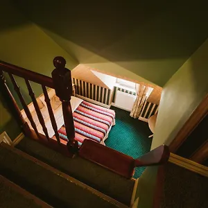 https://villa-via.poznan-hotels.com